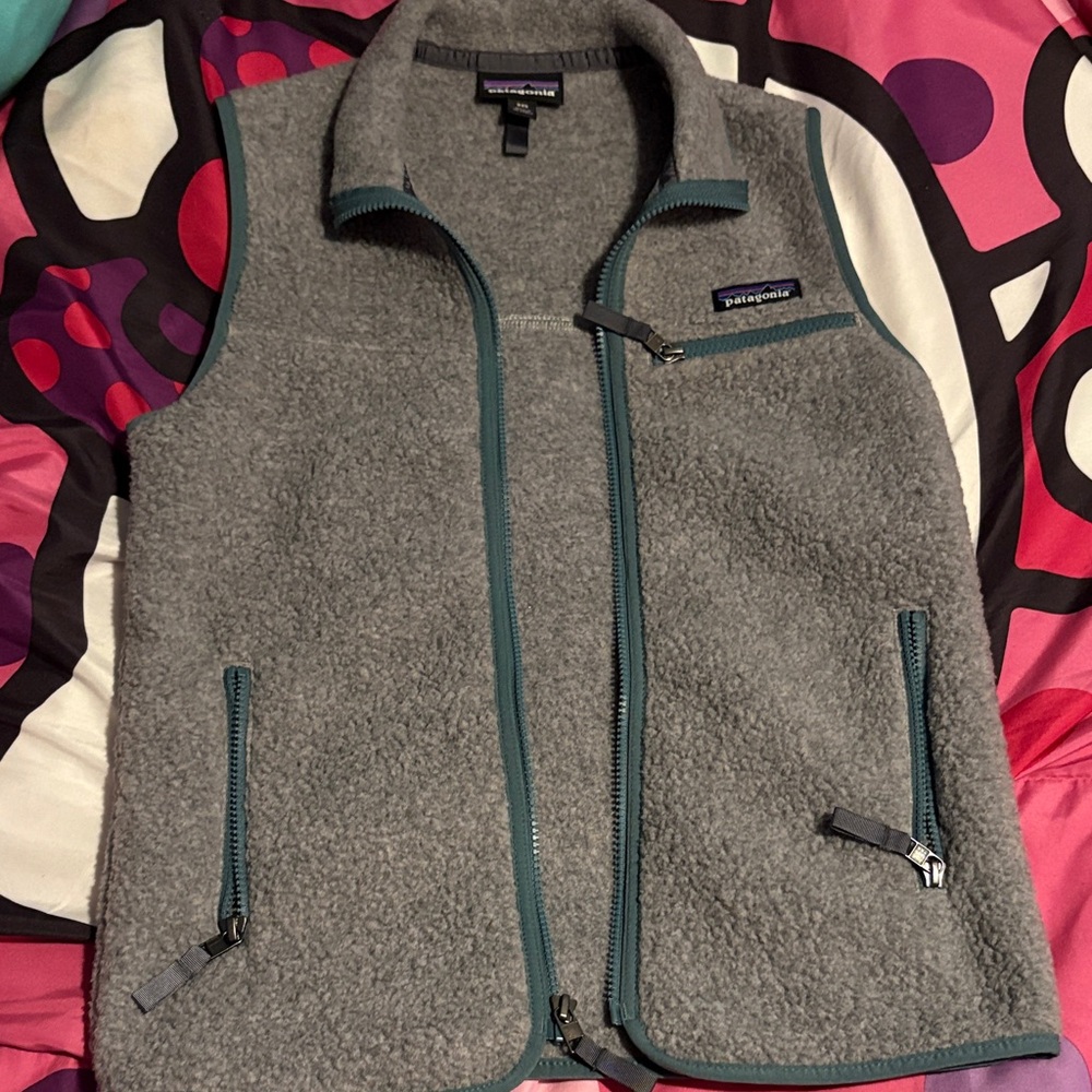 Patagonia Fleece Vest in Gray with Teal Accents